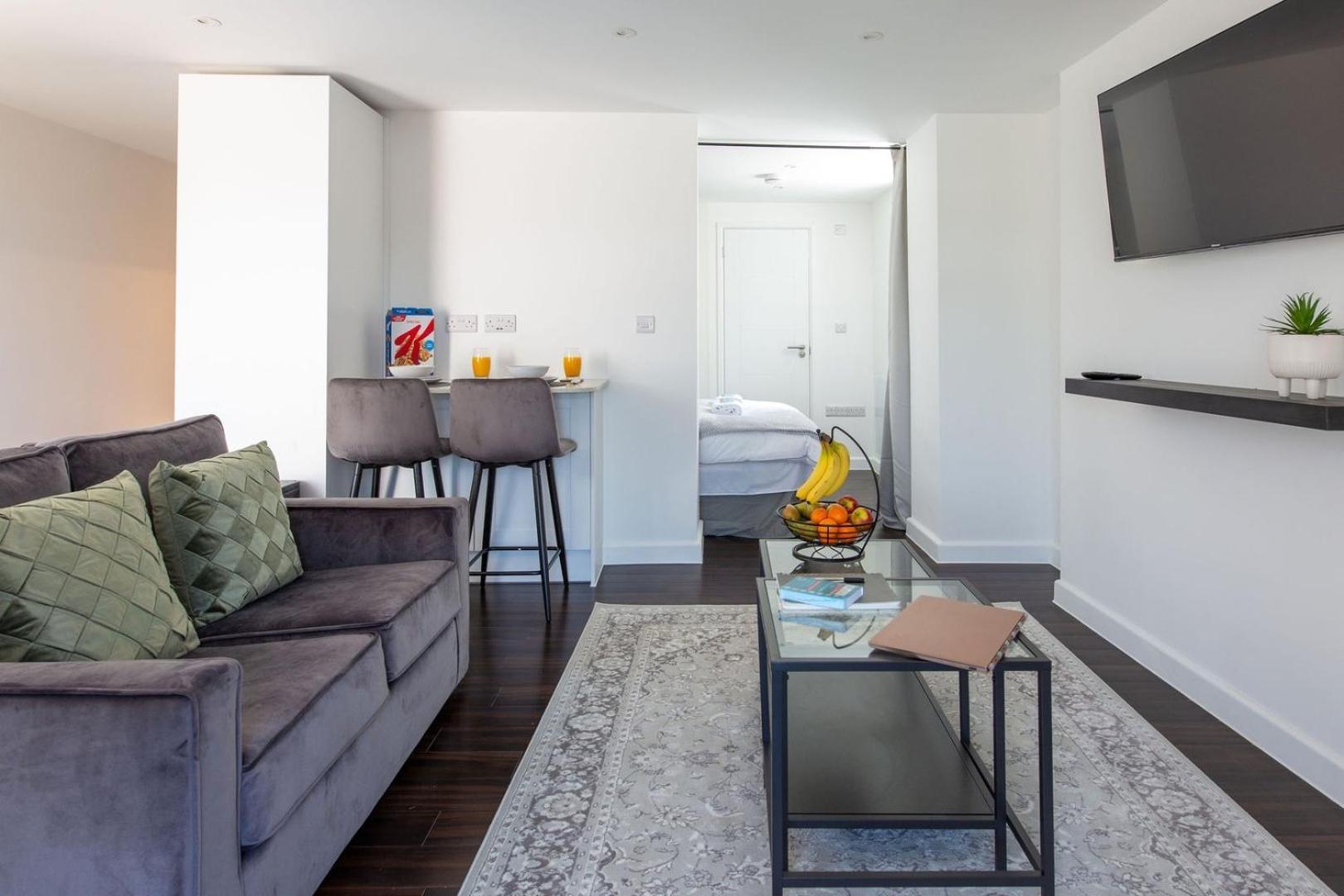 Stylish Apartment W/ Private Garden - Dog Friendly Newport  Zewnętrze zdjęcie