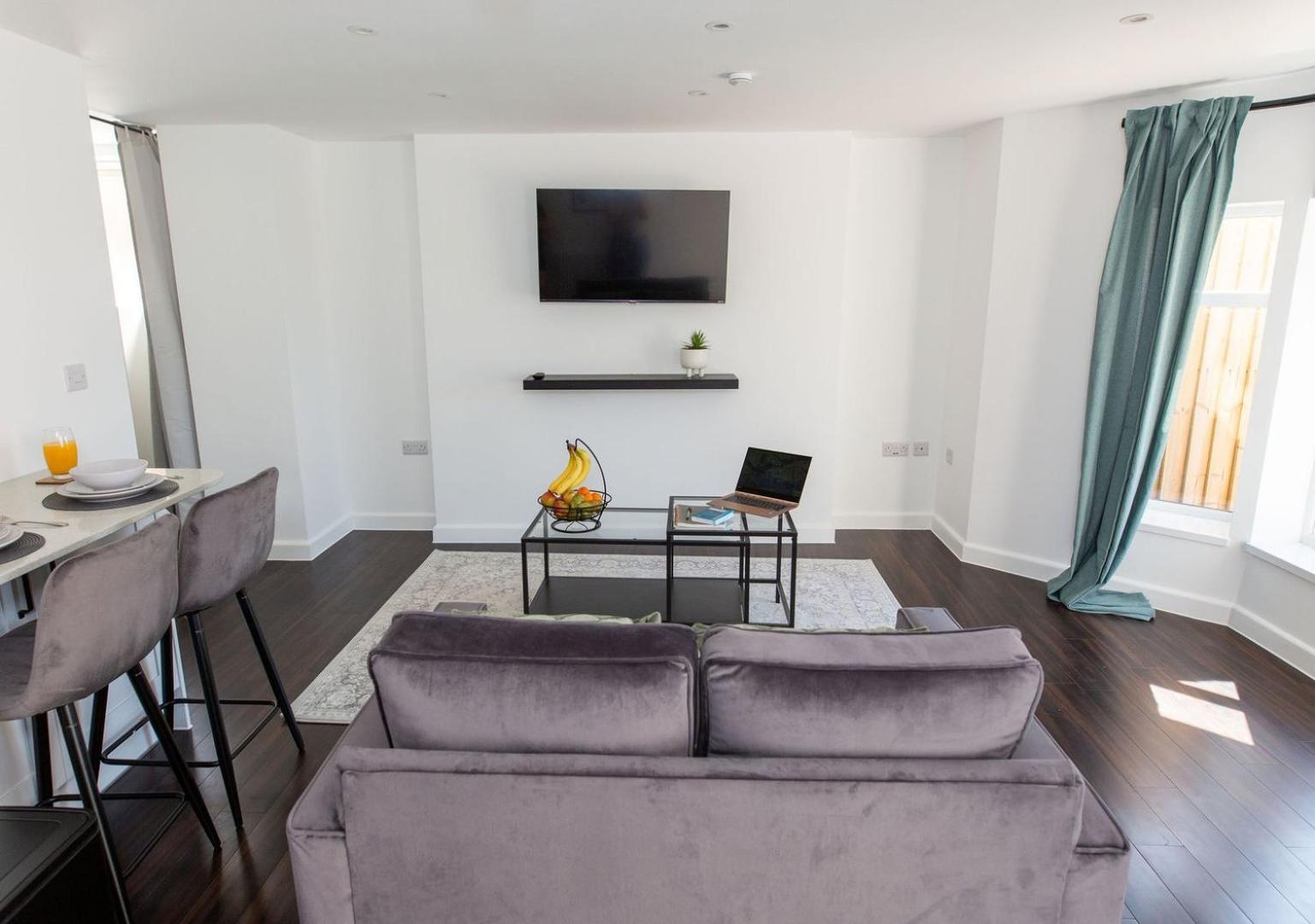 Stylish Apartment W/ Private Garden - Dog Friendly Newport  Zewnętrze zdjęcie